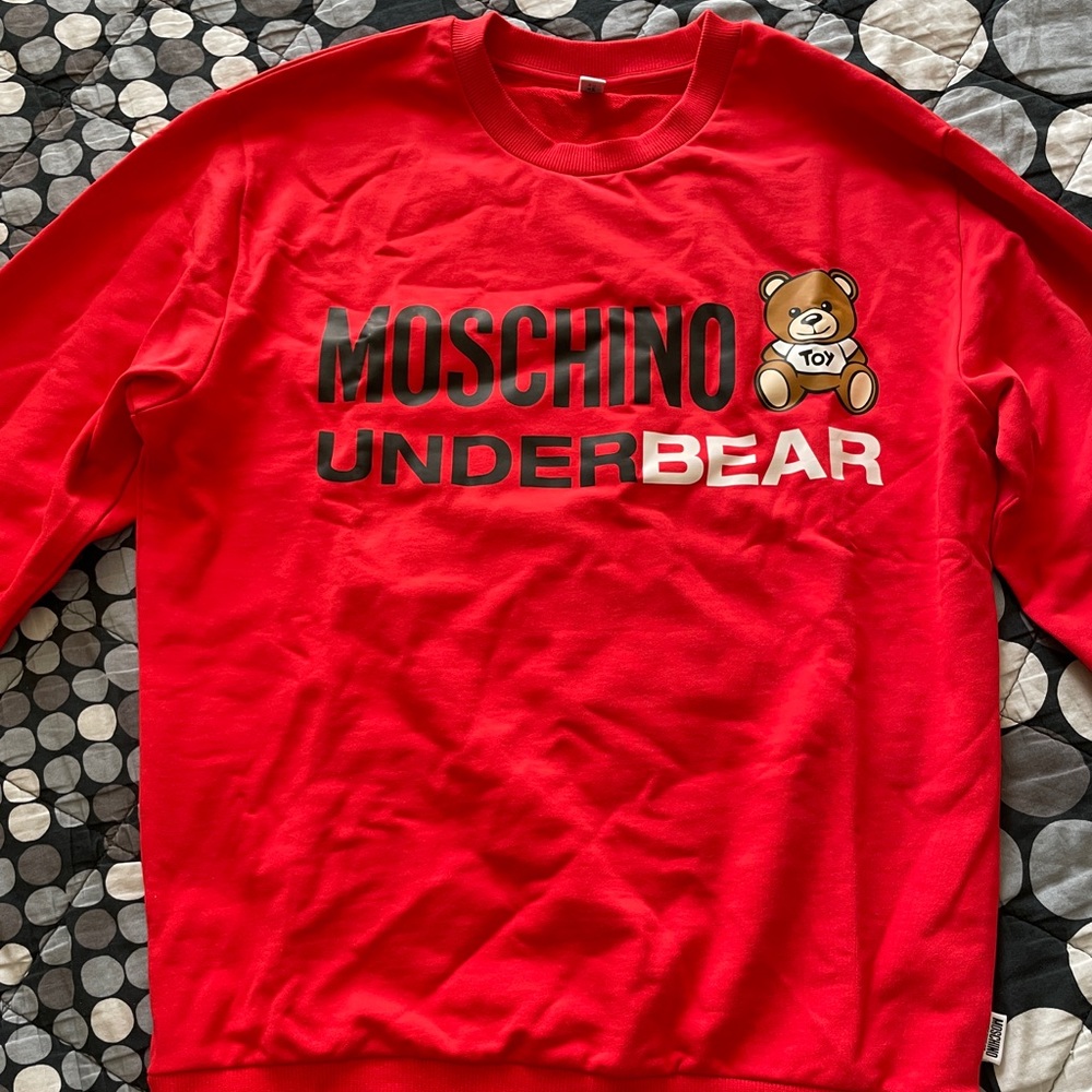 Moschino sweater